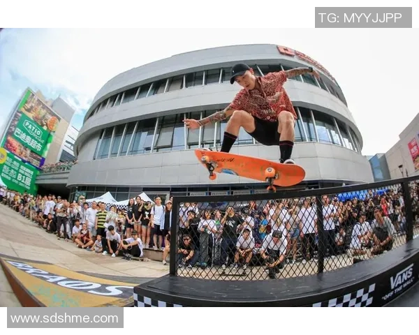 深圳滑板队团队协作引发热议背后的争议与思考 深圳滑板队团队协作引发热议背后的争议与思考