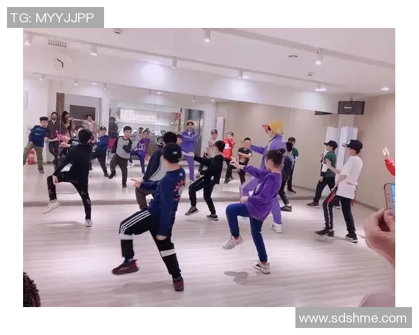 街舞魅力探秘：深入解析北京街舞队的独特节奏与文化内涵